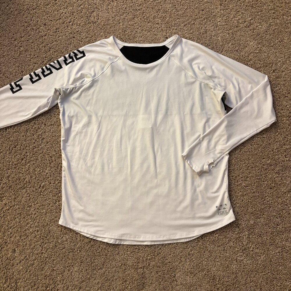 VS PINK Top Womens S White Black Athleisure Oversized